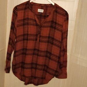 Universal Thread Plaid Tunic in Rust and Black